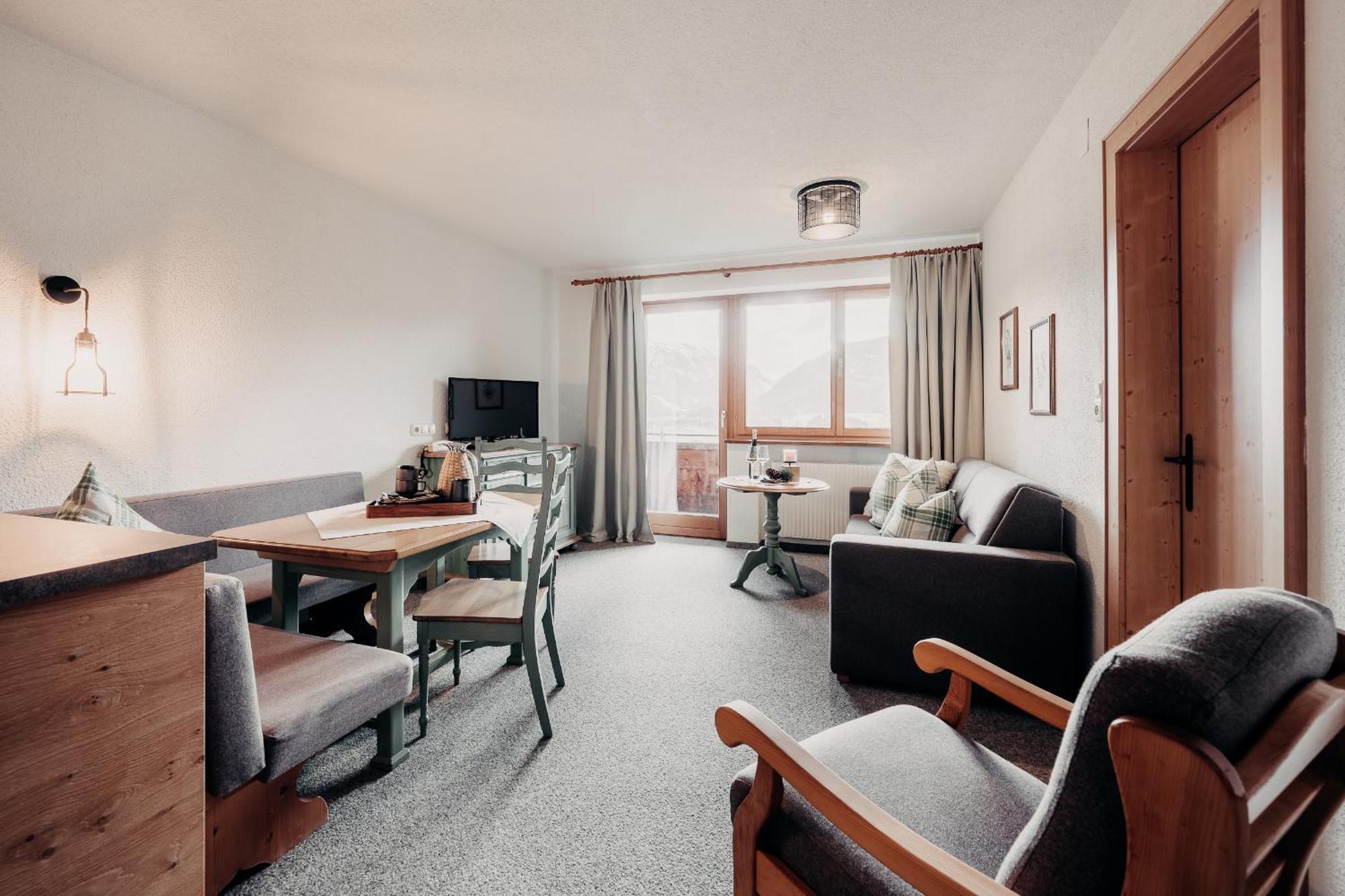 Alpenappartements Cristall Ehrwald Eksteriør bilde